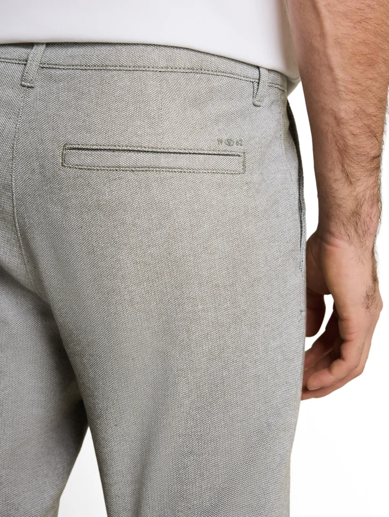 regular structured chino short, deep leaf green structure