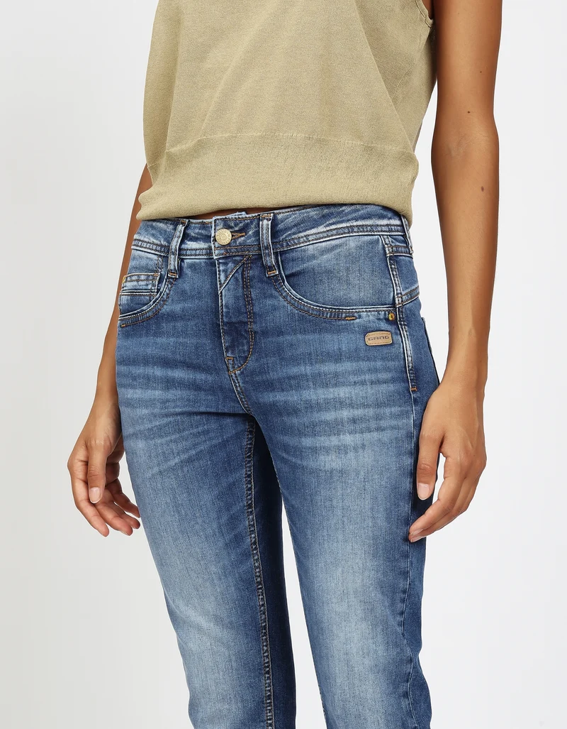 94AMELIE CROPPED, solid midblue