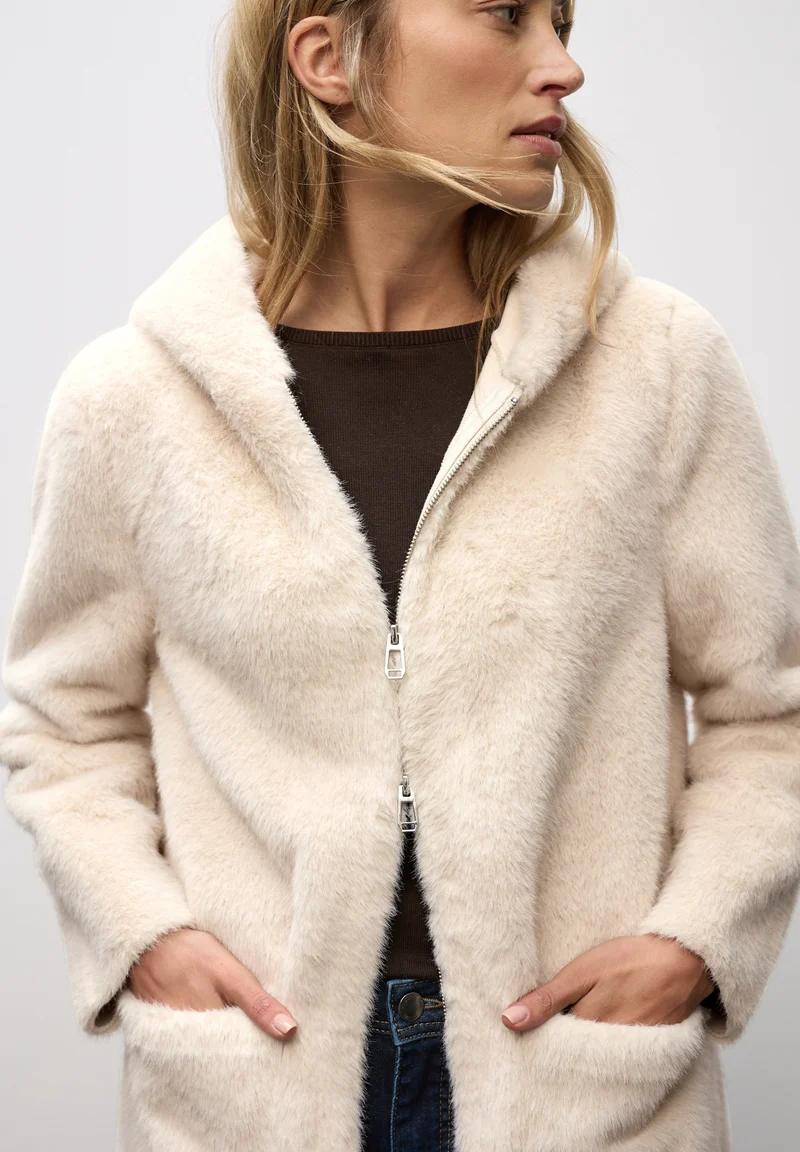 Fake Fur Coat w. Hoody, pastel sand