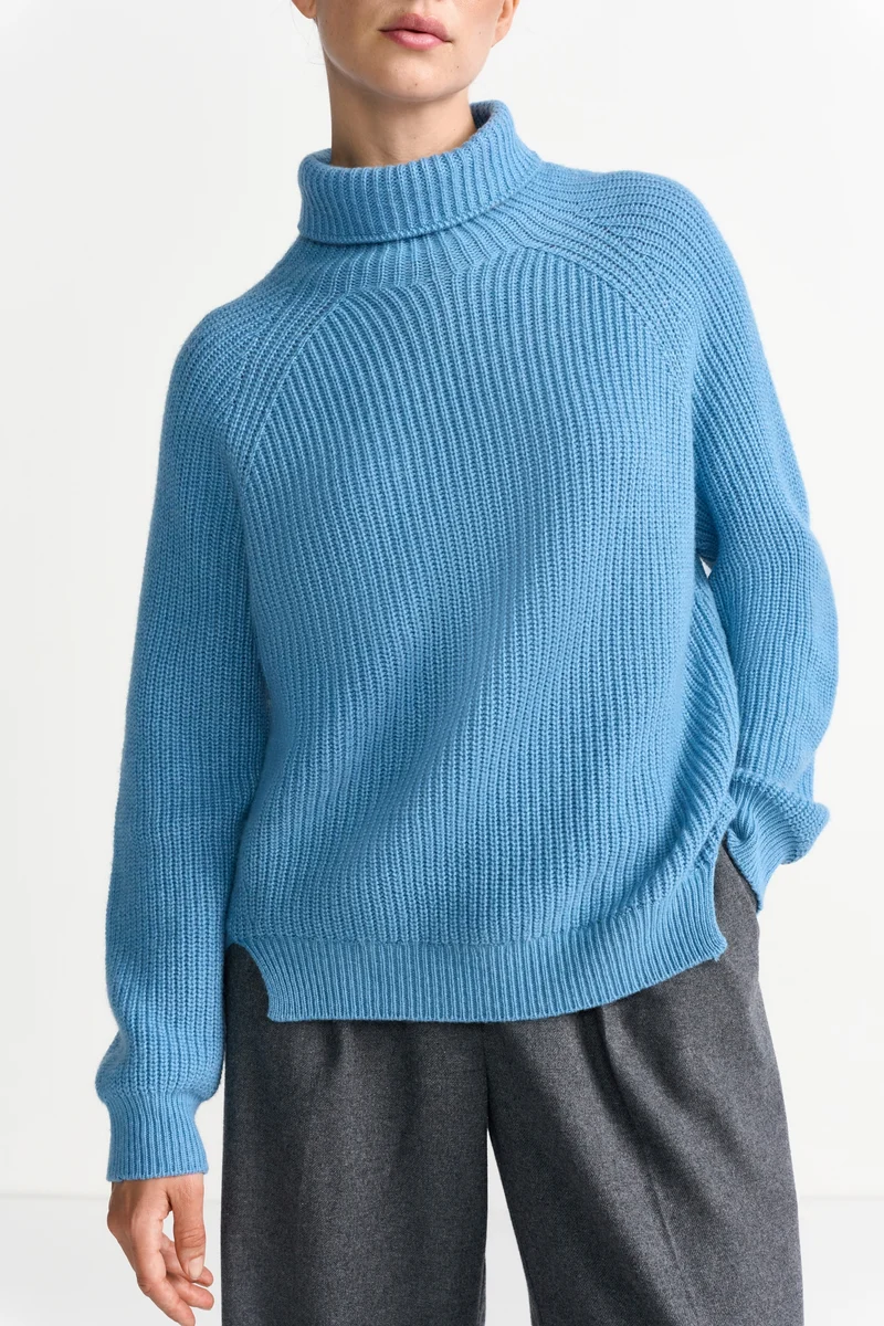 Cozy Crew Turtle Neck, dusty blue