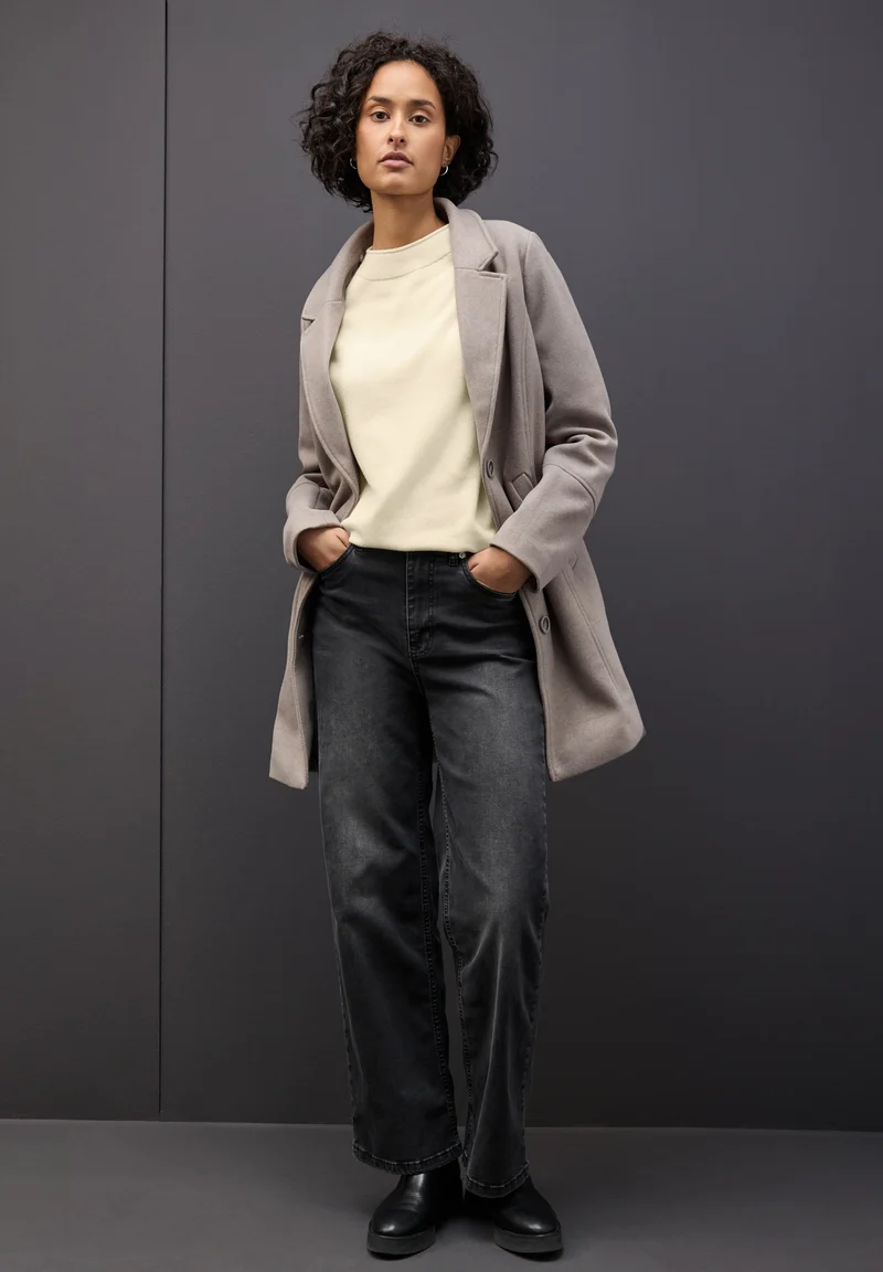 QR_rolled edge collar sweater, soft beige