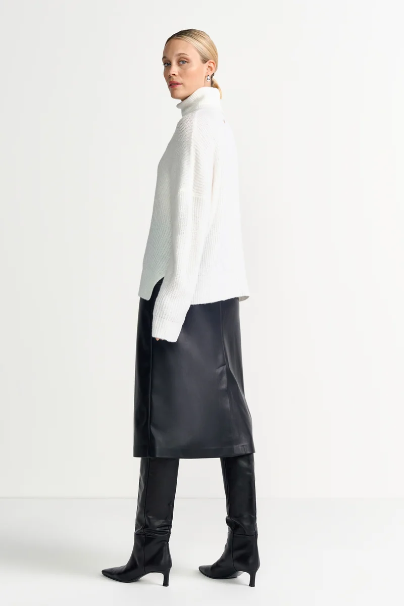 Roll Neck, pearl white