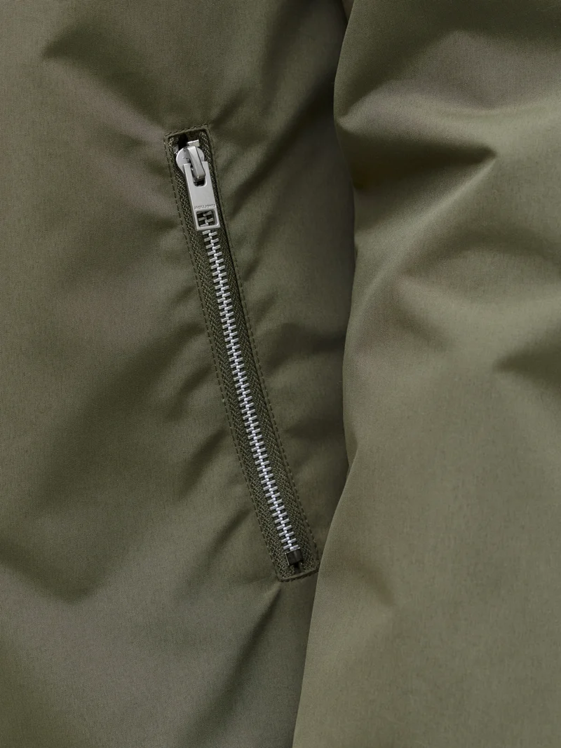 JJERUSH HARRINGTON BOMBER NOOS, Dusty Olive