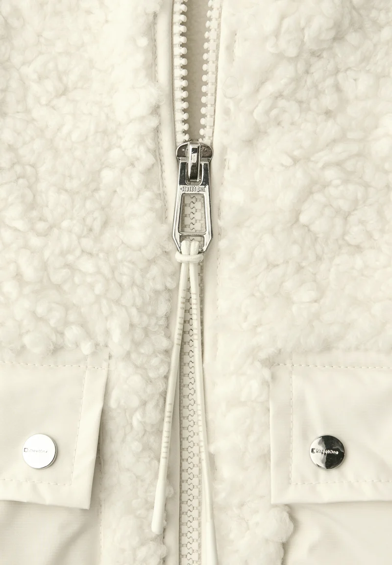 Teddy Vest w. Patched Pockets, eggshell ecru