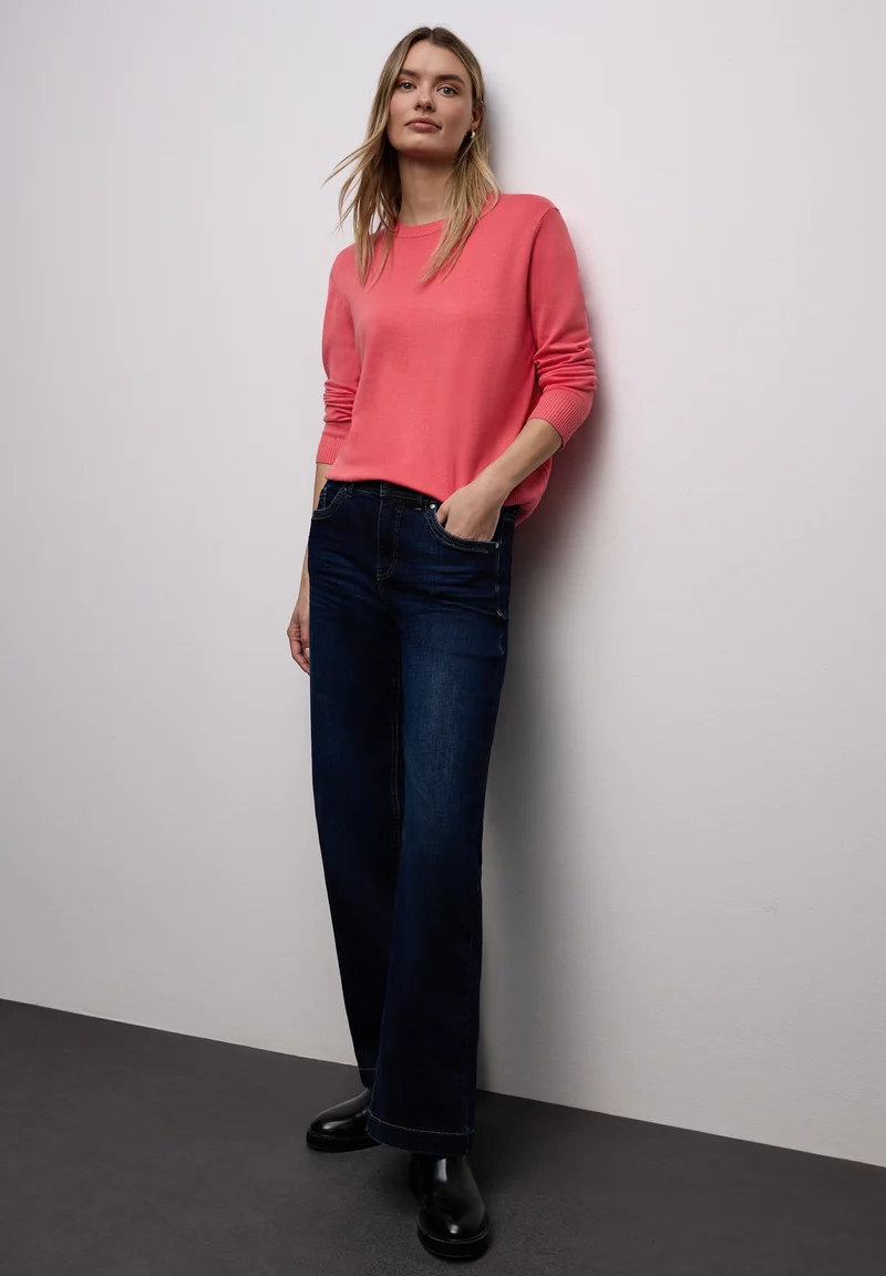 LTD QR_basic sweater, striking coral