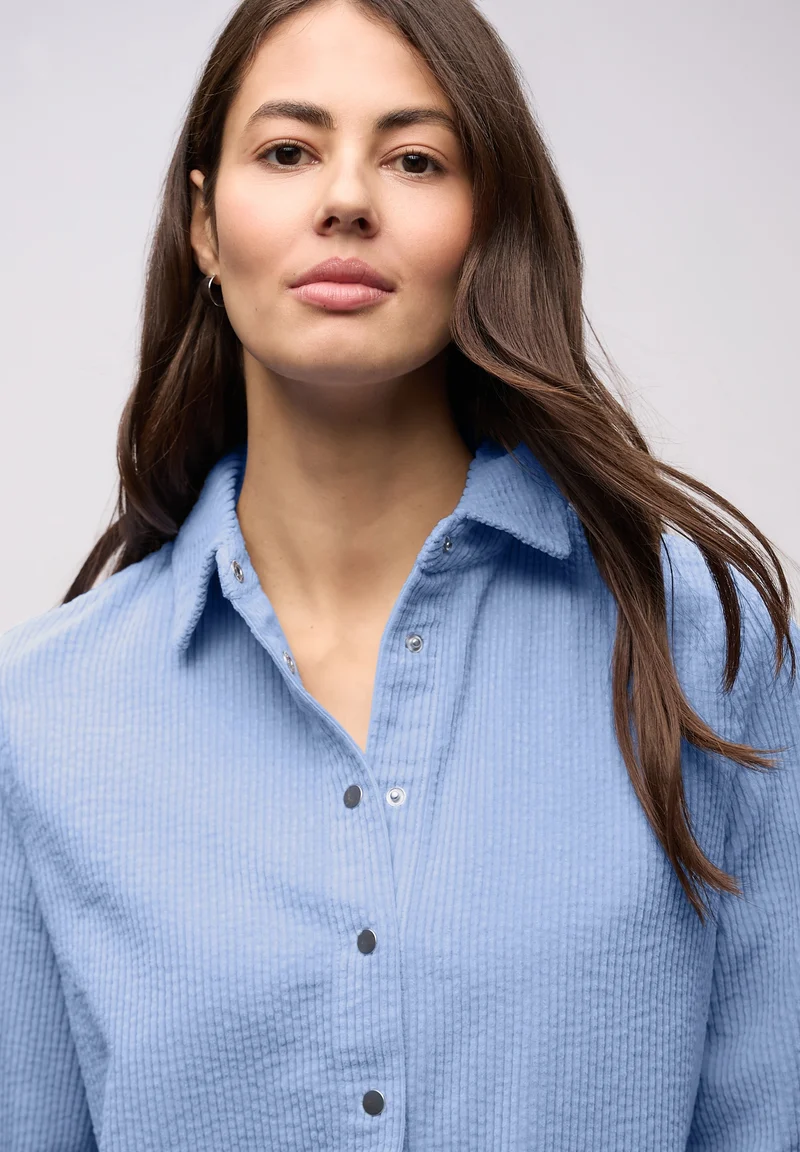 Corduroy longblouse w pressbut, frosted blue