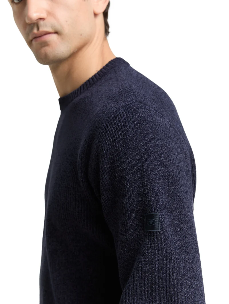 dry touch crew neck pullover, sky captain blue