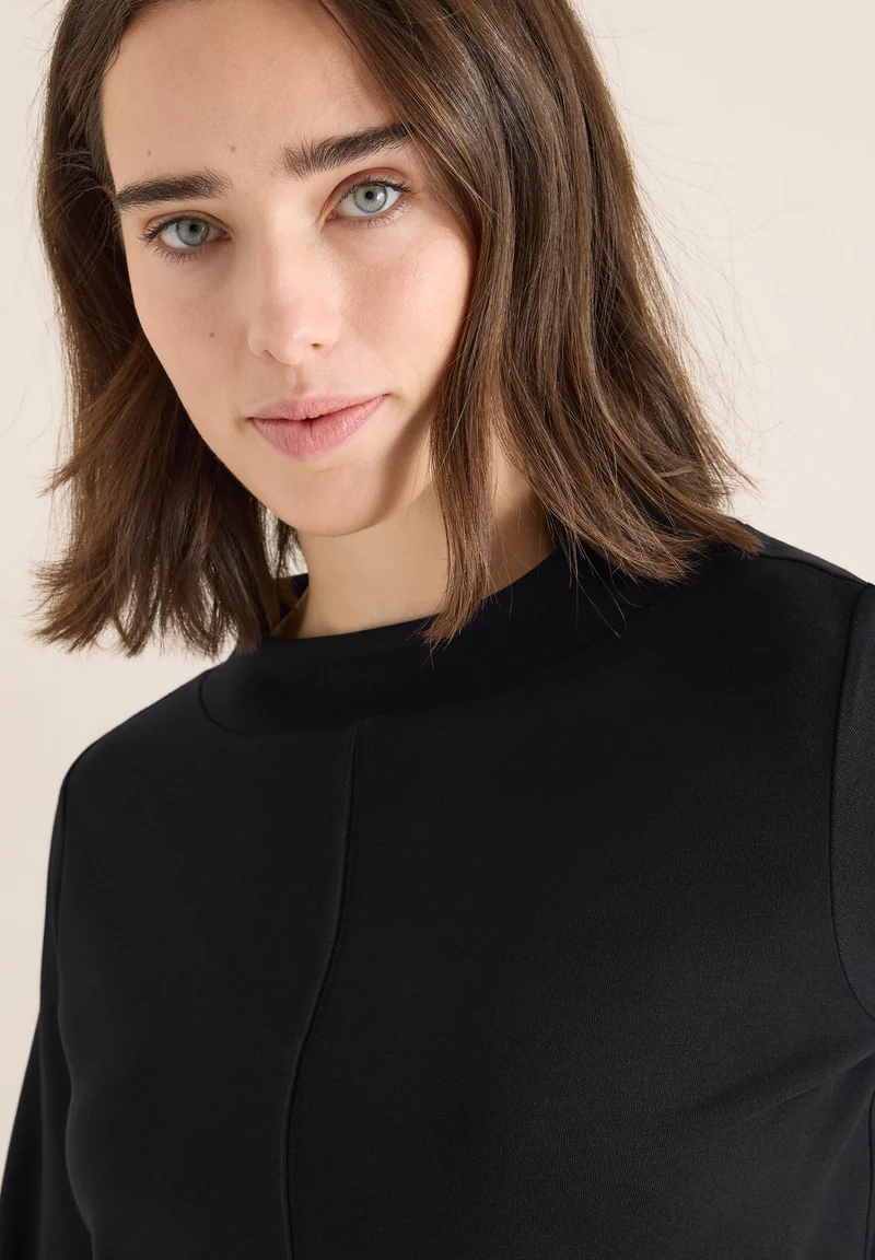 TOS Solid Funnel Neck, Black