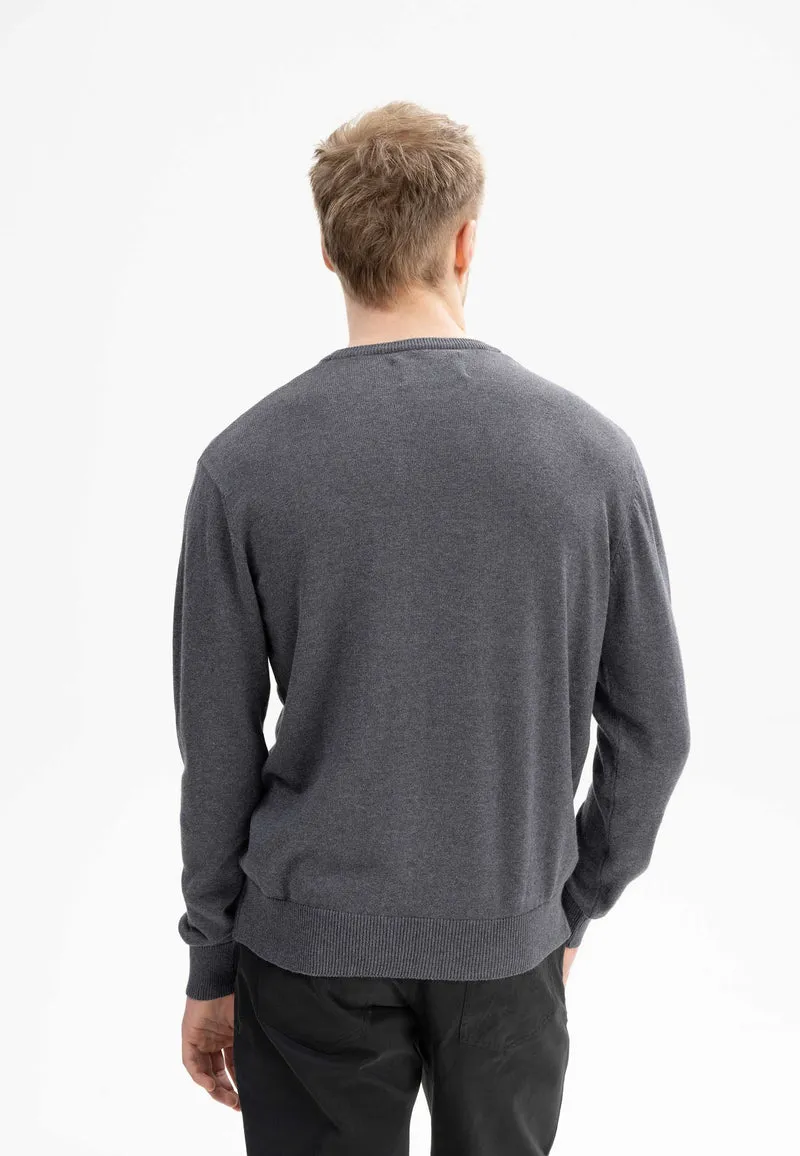 Mela Feinstrick-Pullover Himal