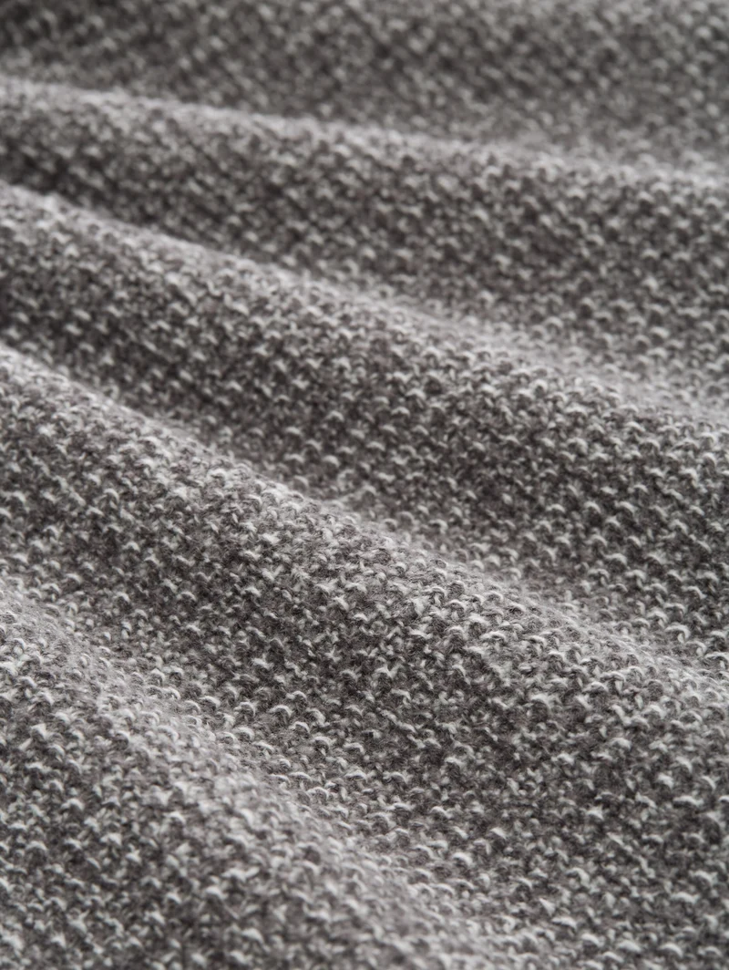 cosy structured two tone crew, grey white mouline