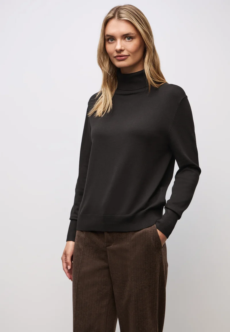 LTD QR_basic roll-neck, darkest brown