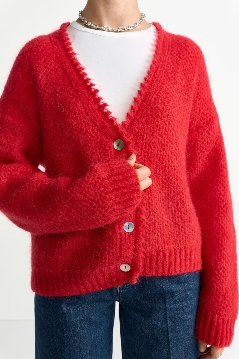 V-Neck Cardigan Tuck Stitch, holiday red