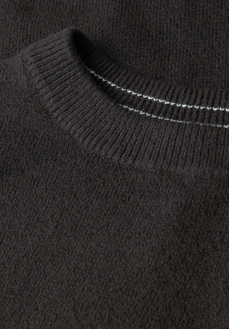 LTD QR_round neck sweater, darkest brown