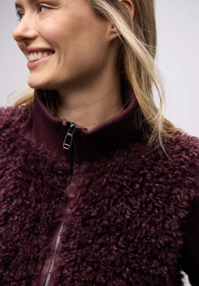 Fake Fur Vest, jazz berry