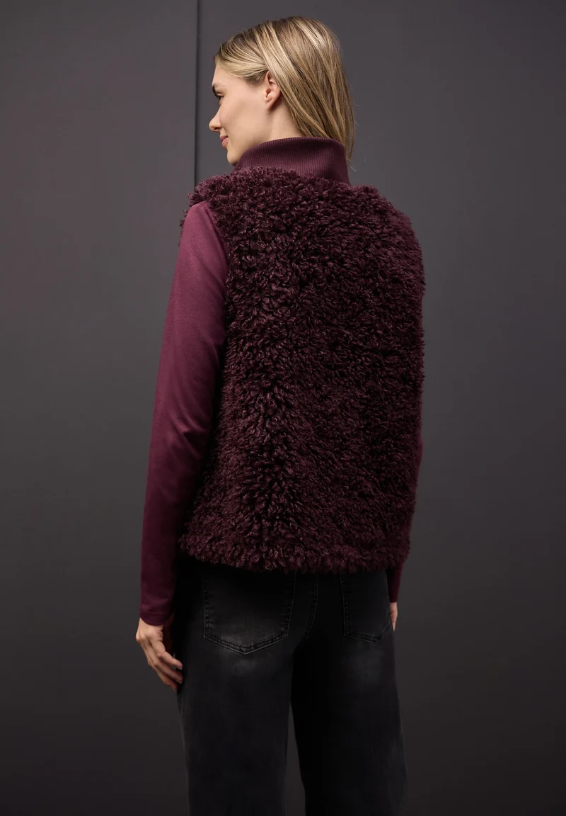 Fake Fur Vest, jazz berry