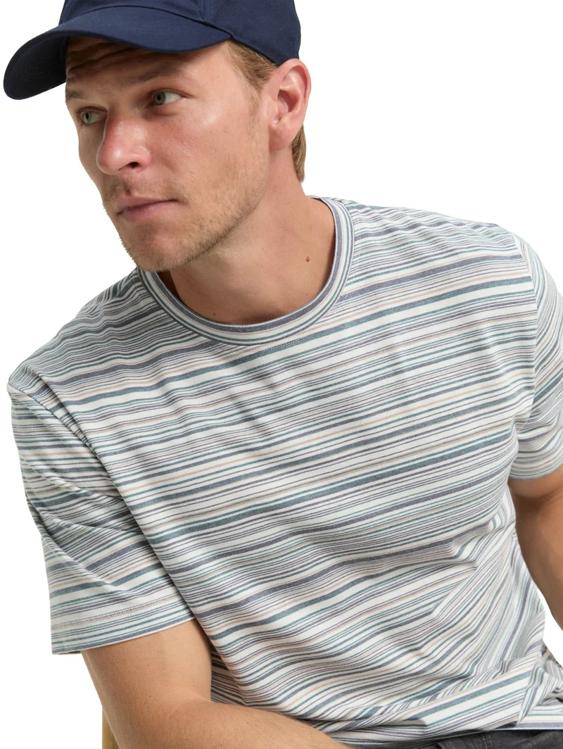 striped t-shirt, white multicolor stripes