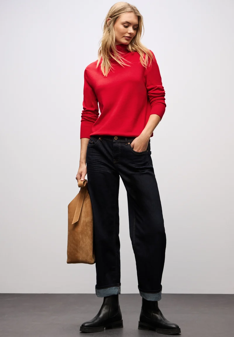 LTD QR_basic roll-neck, racing red