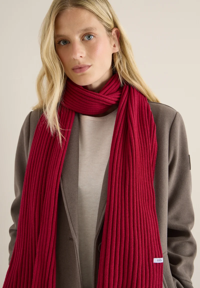O_ TOS Solid Knit Scarf, beaujolais red