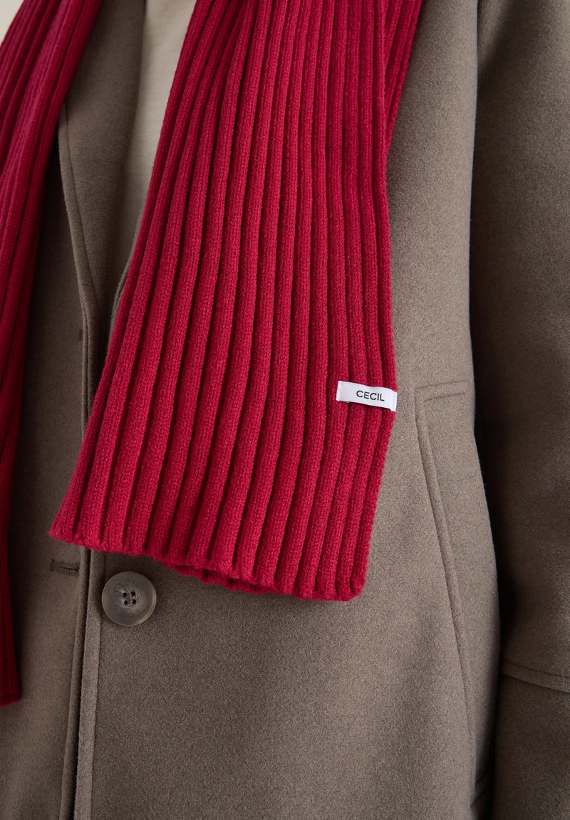 O_ TOS Solid Knit Scarf, beaujolais red