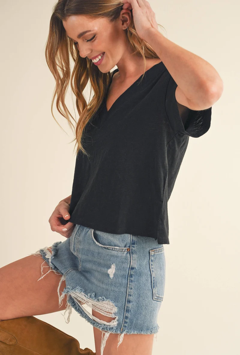 Short Sleeve V Neck sky