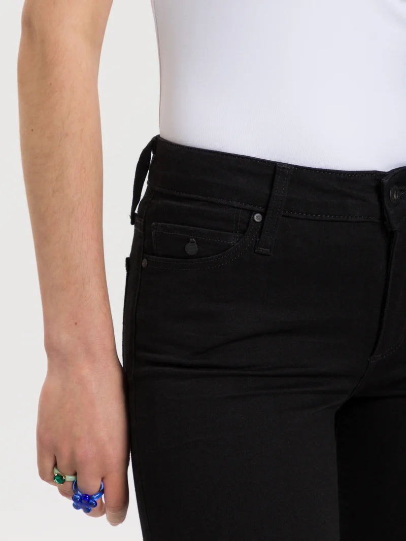 FAYE | SLIM FIT