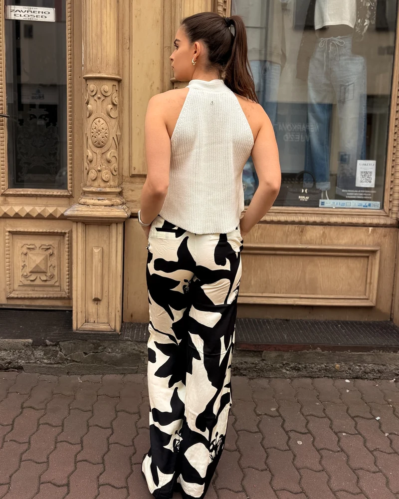 DÁMSKÉ KALHOTY REPLAY S CELOPLOŠNÝM VZOREM
