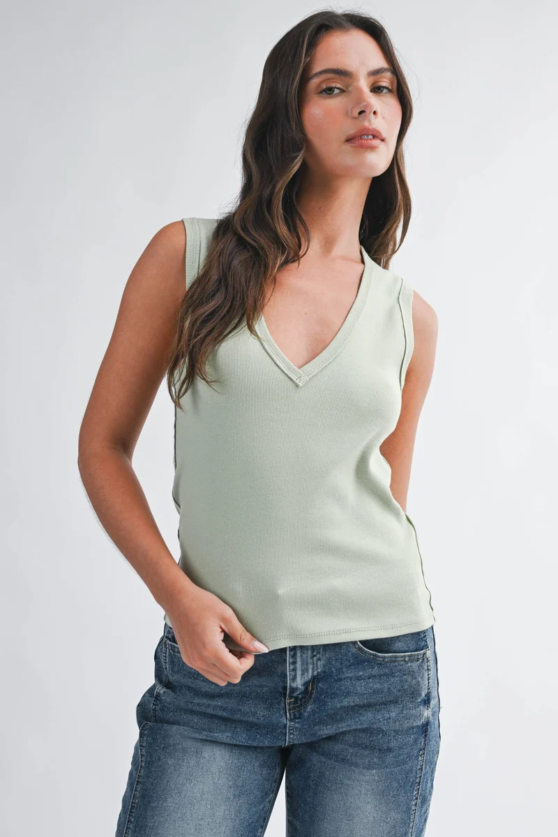 V-Neck Tank Top Chocolate