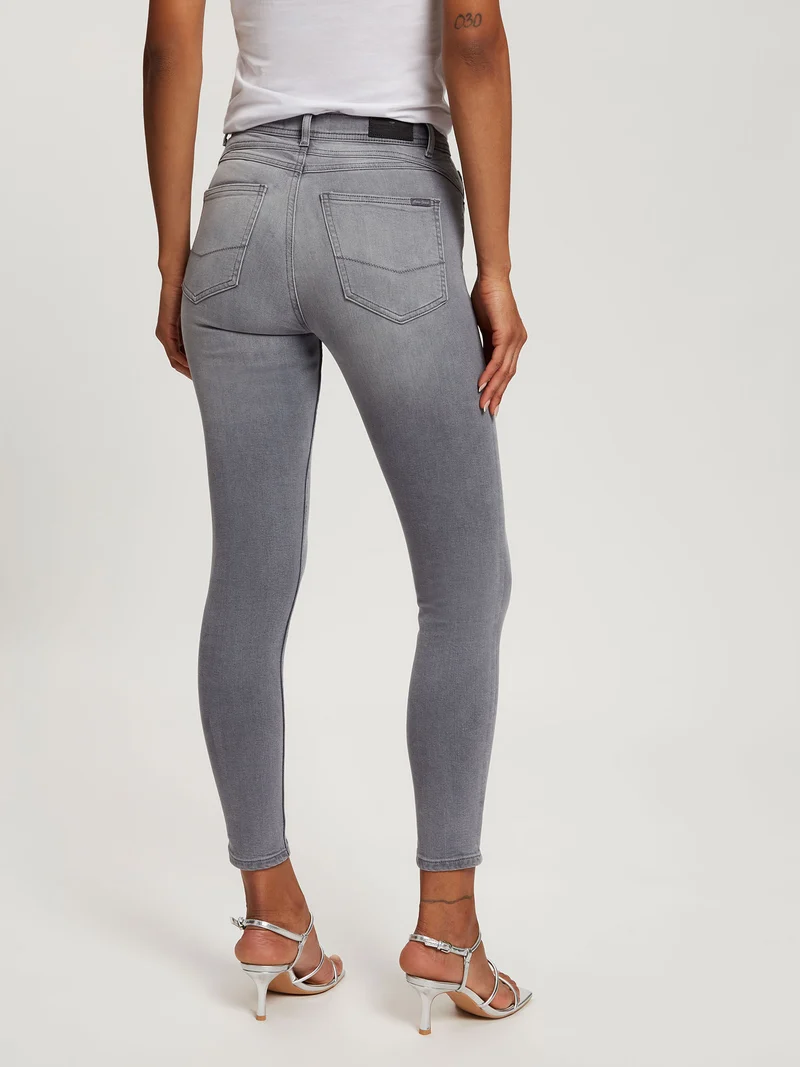 JUDY | SUPER SKINNY FIT JEANS