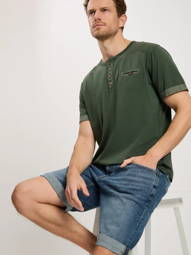 LEOM | HERREN JEANS SHORTS