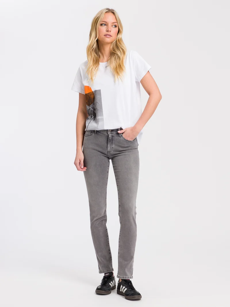 ANYA | SLIM FIT