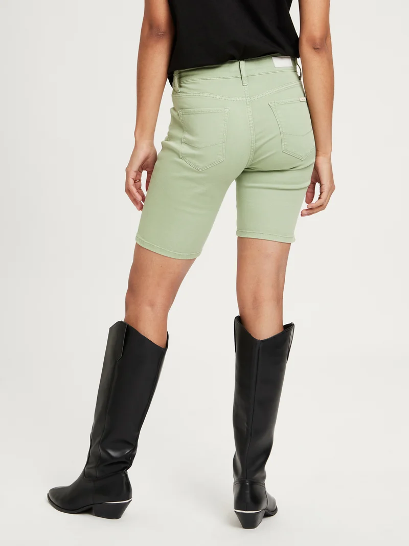 ANYA SHORT | SLIM FIT SHORTS