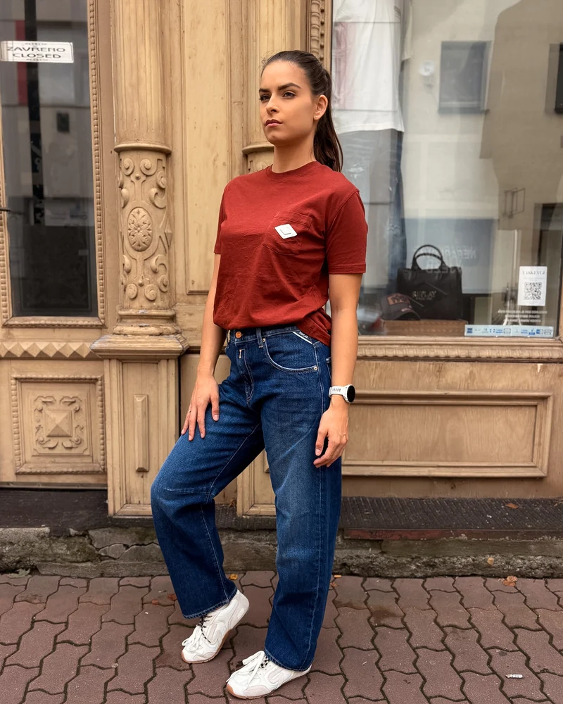 DÁMSKÉ DŽÍNY REPLAY JANIE BARREL FIT S NÍZKÝM PASEM