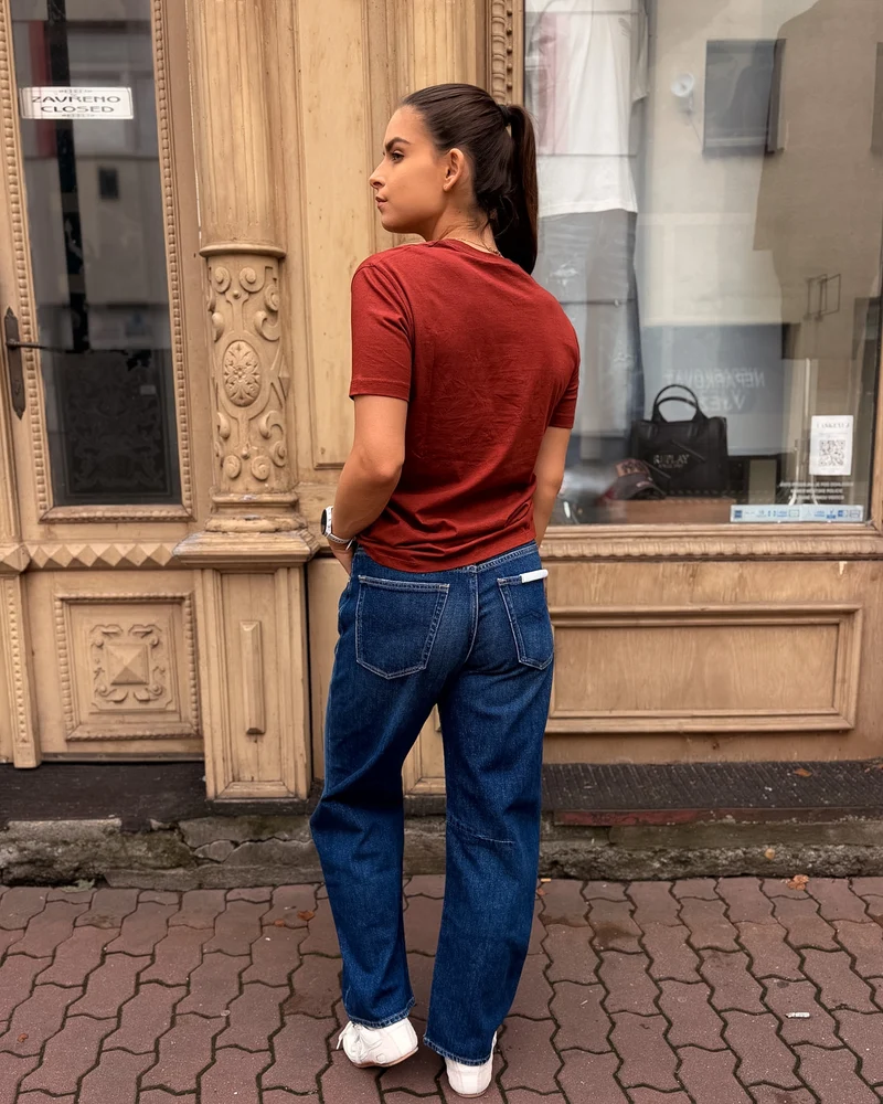 DÁMSKÉ DŽÍNY REPLAY JANIE BARREL FIT S NÍZKÝM PASEM
