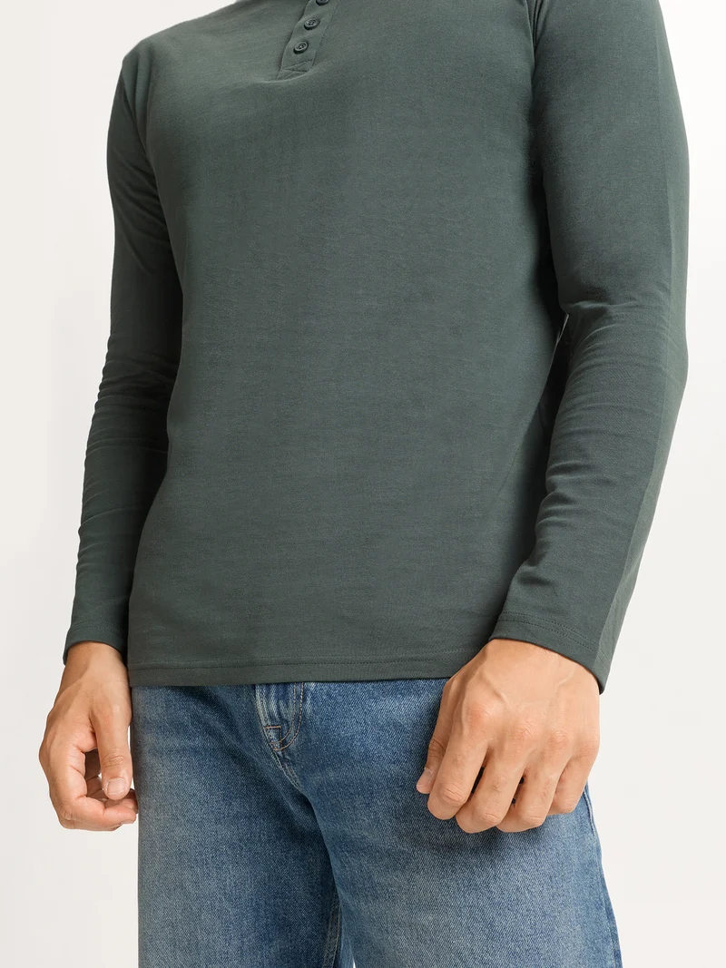 LONGSLEEVE