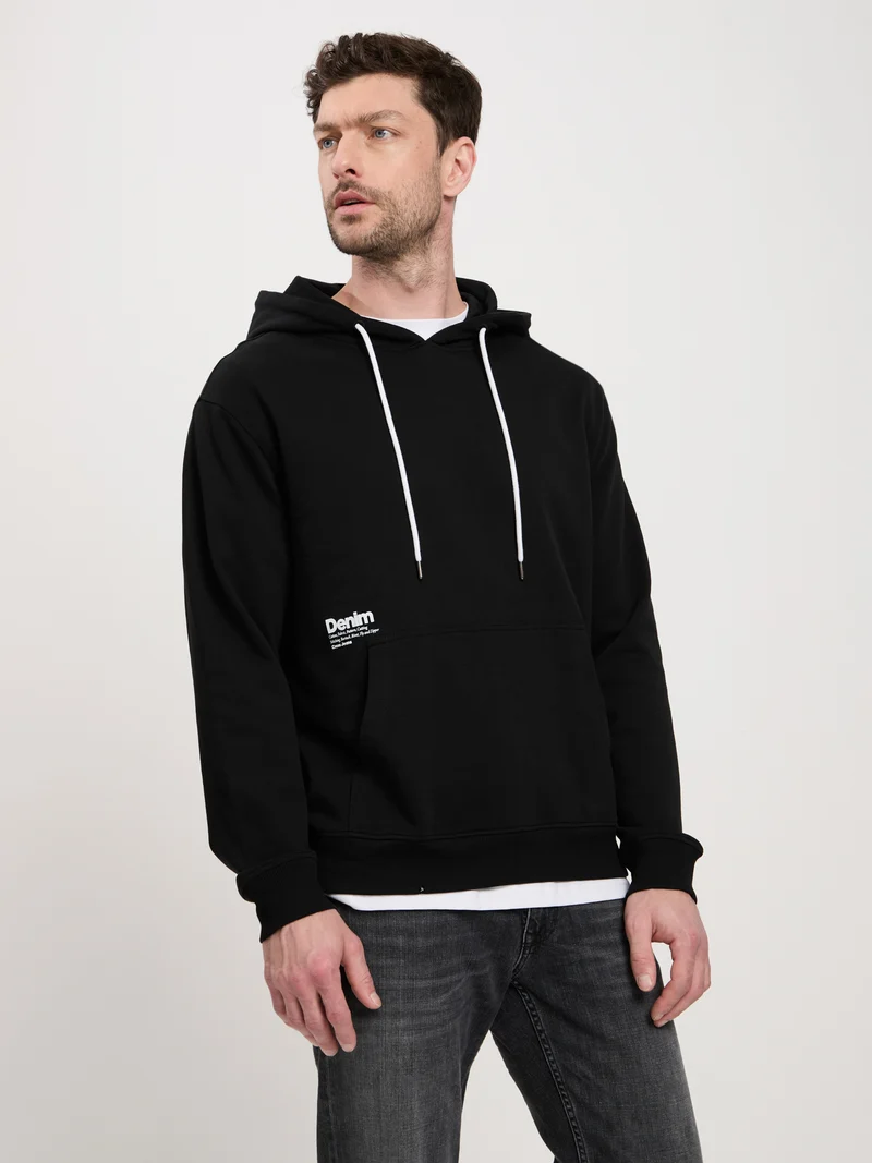 REGULAR FIT HOODIE
