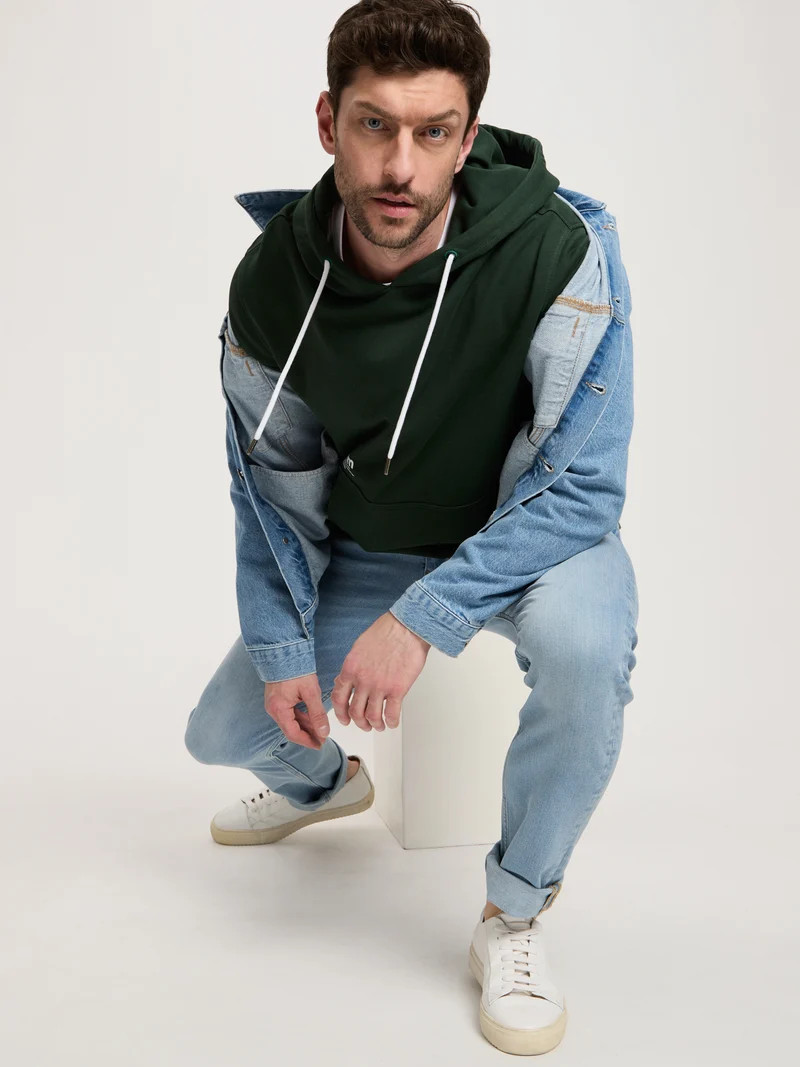 REGULAR FIT HOODIE