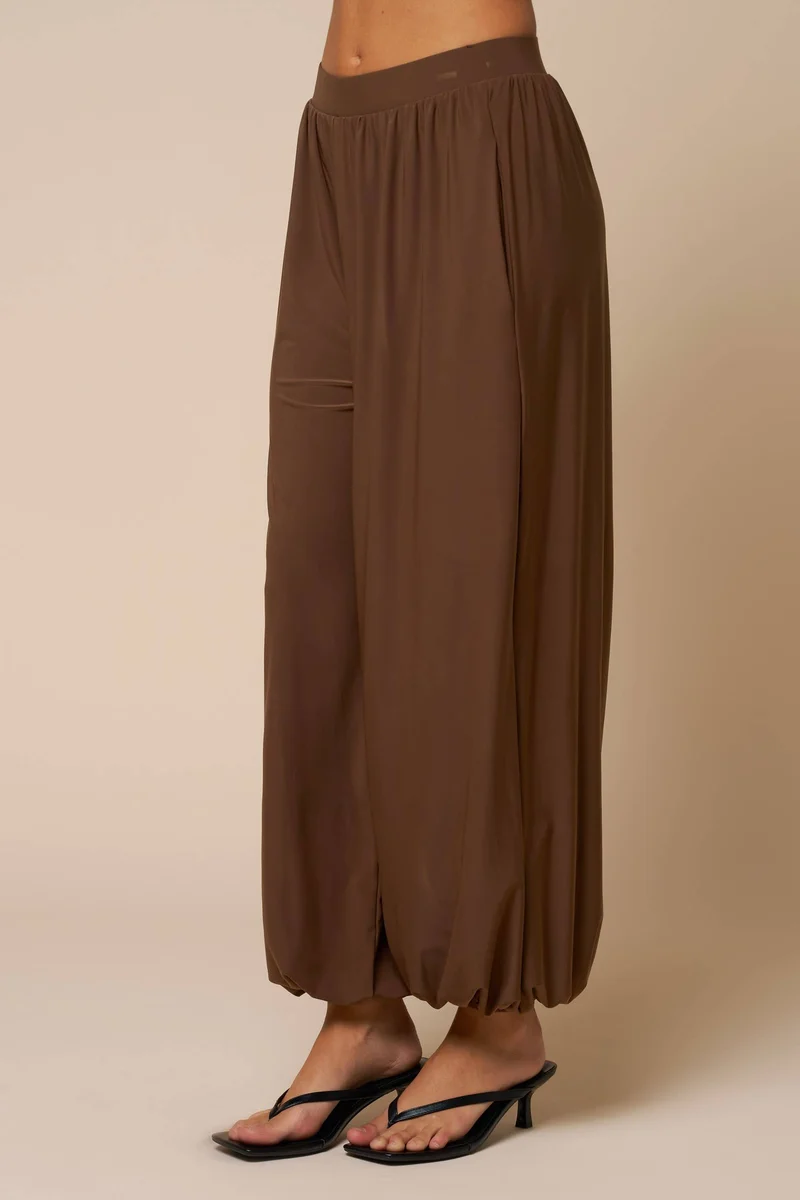 Relax Fit Balloon Pants : Black / L