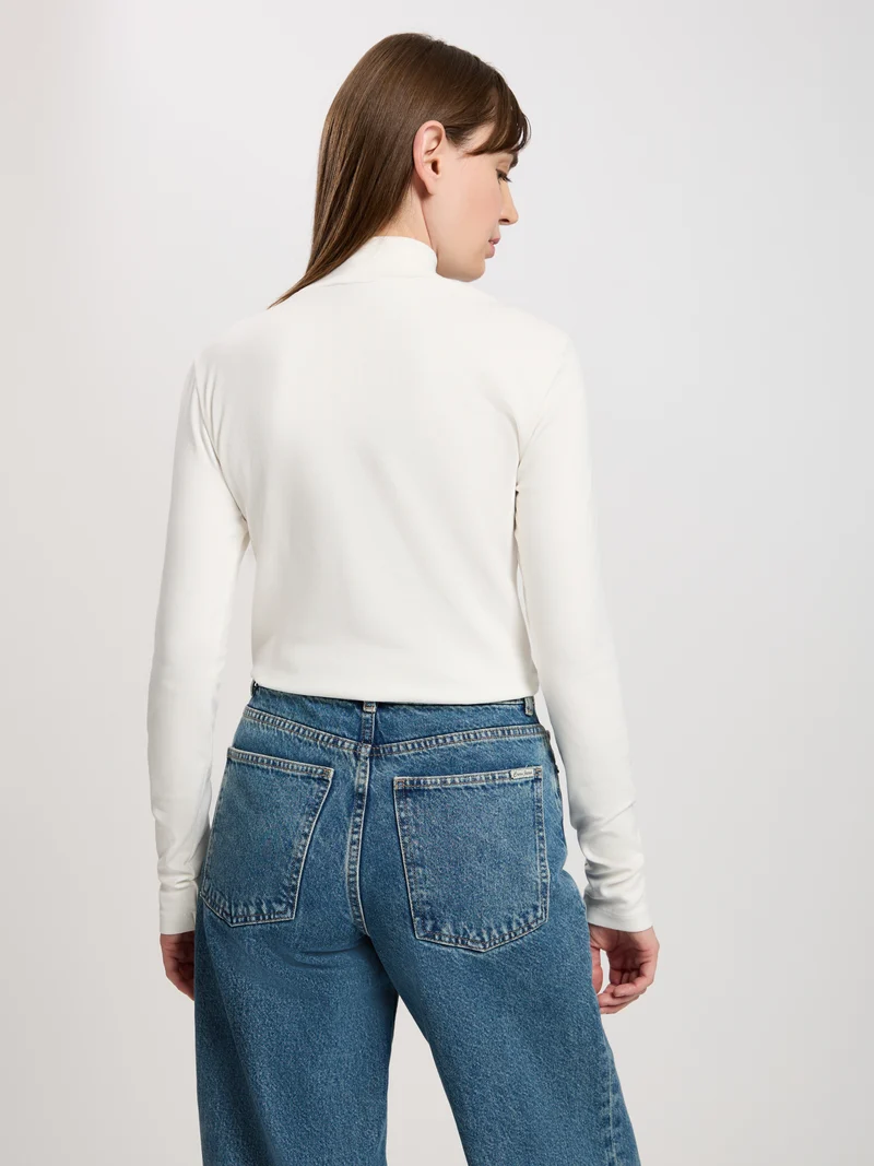SLIM FIT LONGSLEEVE