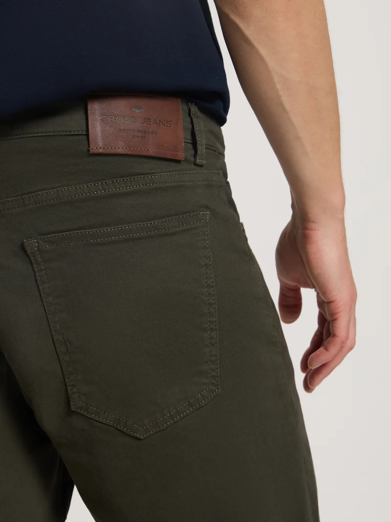 LEOM | HERREN JEANS SHORTS
