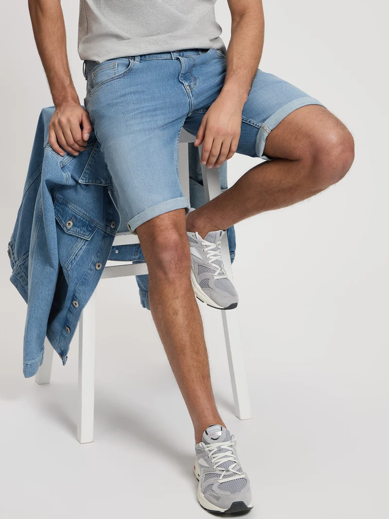 LEOM | HERREN JEANS SHORTS