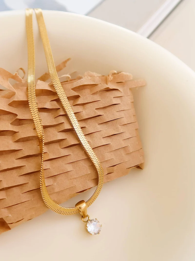 Blanc 18K Gold Non-Tarnish CZ Snake Chain Necklace: Yellow Gold / Square Pendant