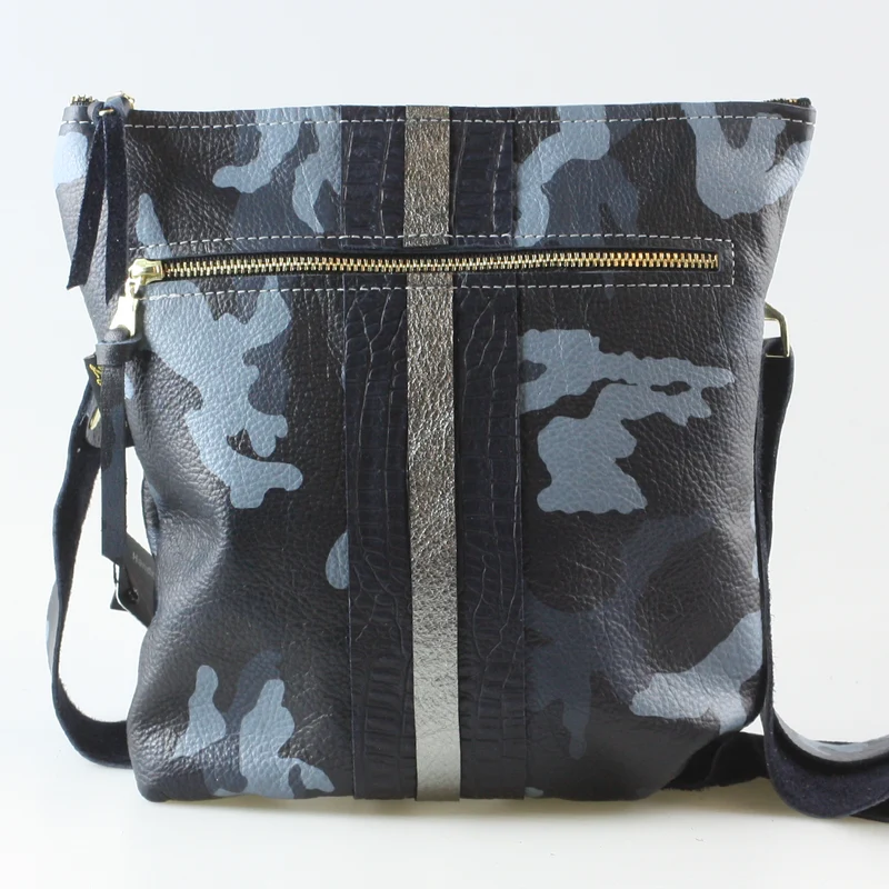 The Stripe Lakeshore - 2 sizes!: Jet w/3stripes: Silver / 9"x9.5" / Matching Leather Strap