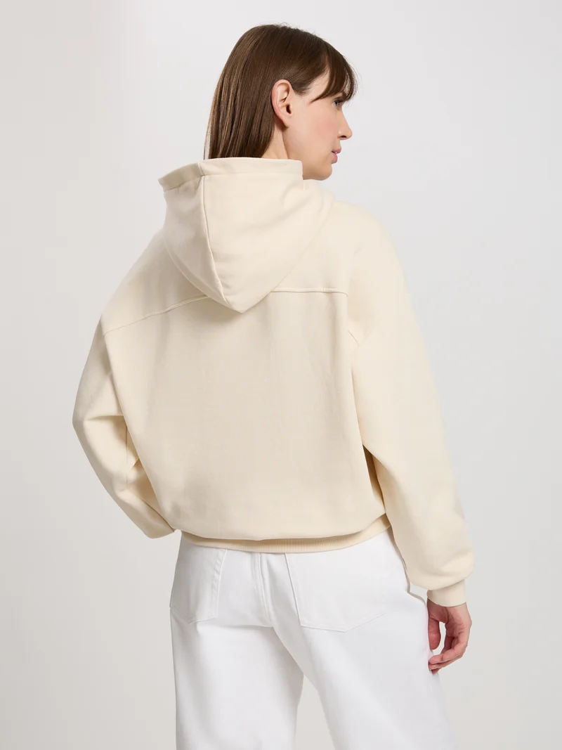 REGULAR FIT HOODIE