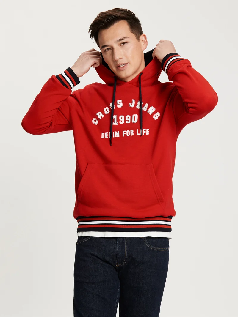 REGULAR FIT HOODIE