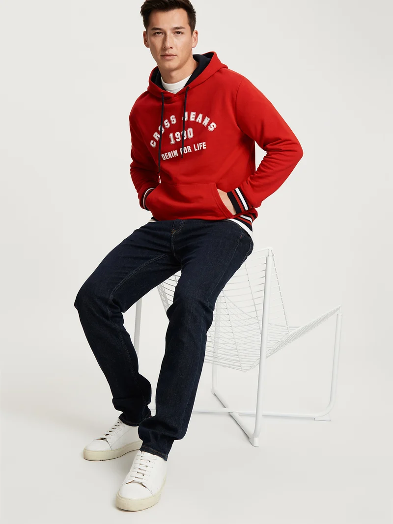 REGULAR FIT HOODIE