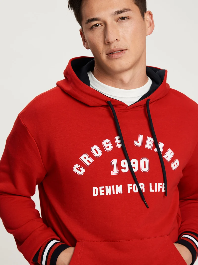 REGULAR FIT HOODIE