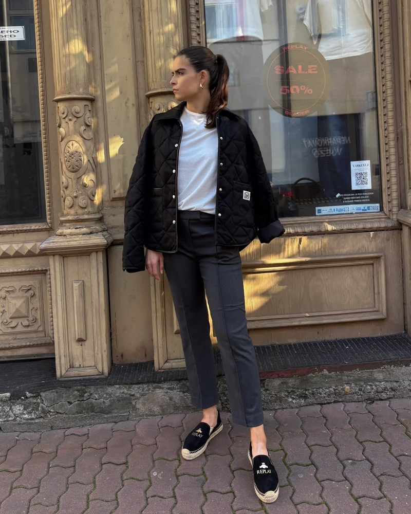 DÁMSKÉ ZKRÁCENÉ KALHOTY REPLAY S PUKY