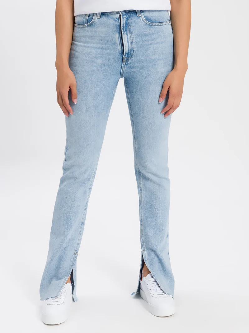FLARE | REGULAR FIT JEANS