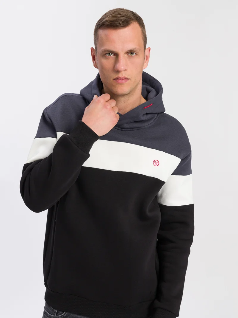 REGULAR FIT HOODIE