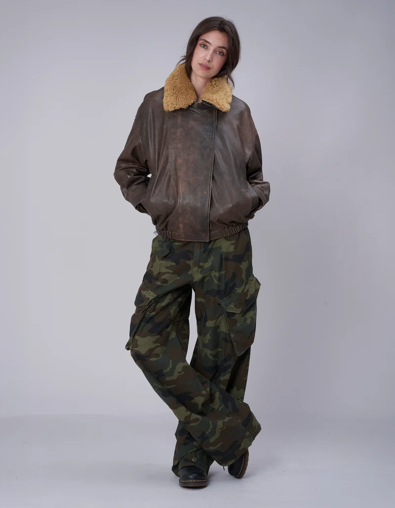 Lammleder-Bomberjacke mit abnehmbarem Shearling-Kragen